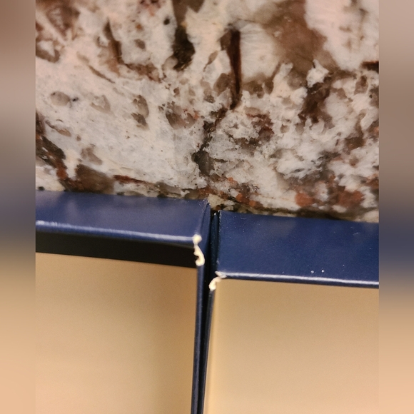 Faconnable Small Gift Box - Picture 5 of 6